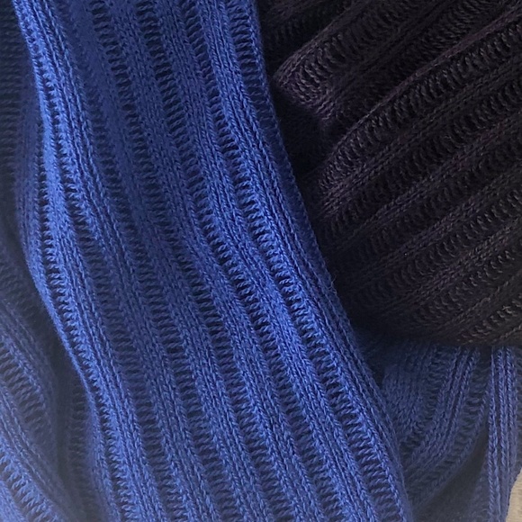Calvin Klein | Gradient Blue Infinity Scarf - Picture 2 of 4